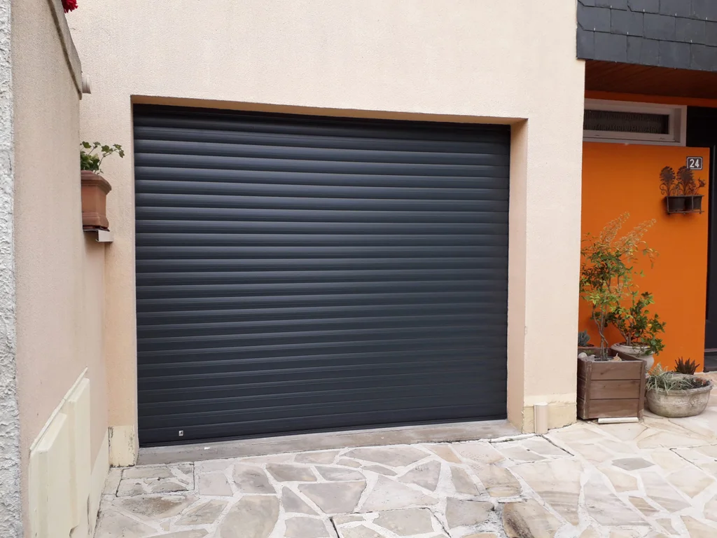 photo-porte-de-garage-enroulable-4